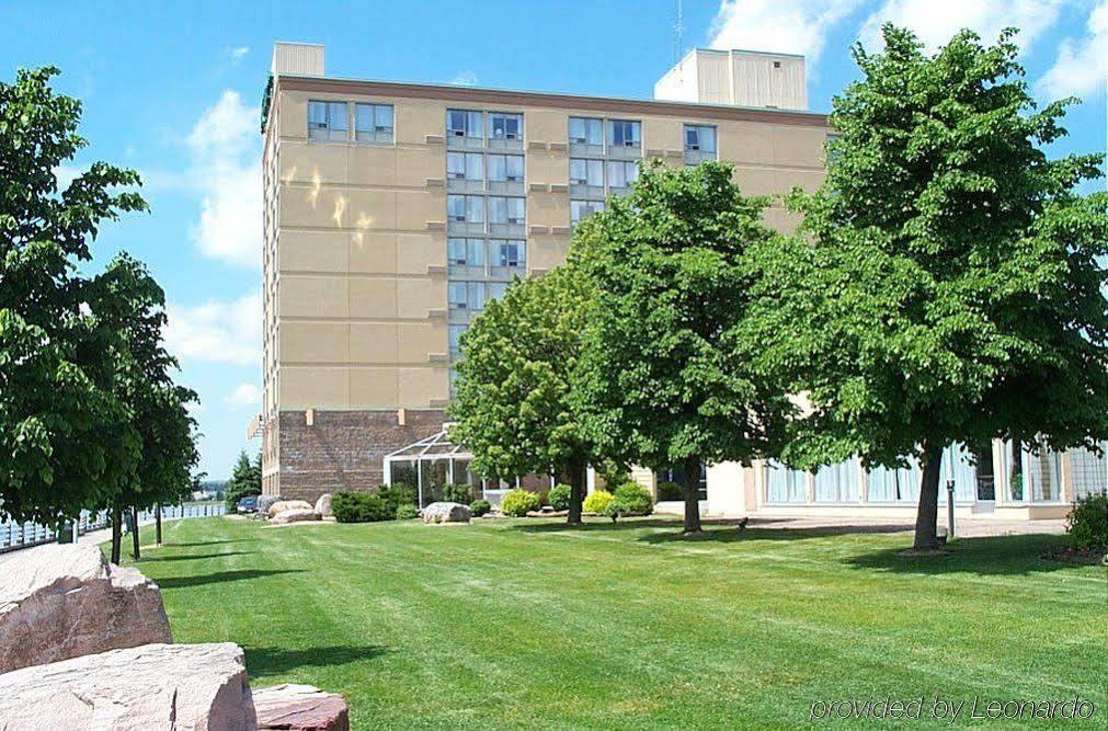 Delta Hotels By Marriott Sault Ste. Marie Waterfront Exterior photo